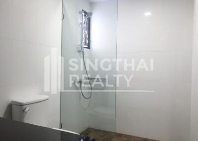 For RENT : Regent on the Park 1 / 3 Bedroom / 3 Bathrooms / 251 sqm / 60000 THB [3670064]