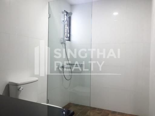 For RENT : Regent on the Park 1 / 3 Bedroom / 3 Bathrooms / 251 sqm / 60000 THB [3670064]