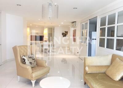 For RENT : Fifty Fifth Tower / 3 Bedroom / 3 Bathrooms / 201 sqm / 60000 THB [3747959]