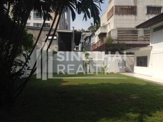 For RENT : House Phromphong / 3 Bedroom / 3 Bathrooms / 201 sqm / 60000 THB [3830597]