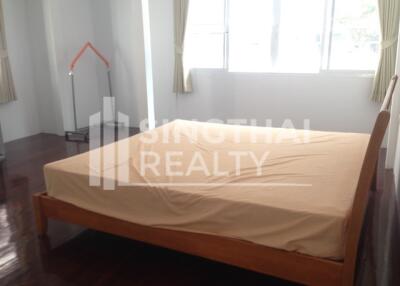 For RENT : House Phromphong / 3 Bedroom / 3 Bathrooms / 201 sqm / 60000 THB [3830597]