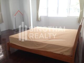 For RENT : House Phromphong / 3 Bedroom / 3 Bathrooms / 201 sqm / 60000 THB [3830597]