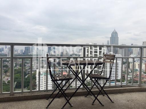 For RENT : Lake Green / 3 Bedroom / 2 Bathrooms / 201 sqm / 60000 THB [3805025]
