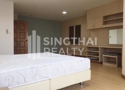 For RENT : Fifty Fifth Tower / 3 Bedroom / 3 Bathrooms / 201 sqm / 60000 THB [3784982]