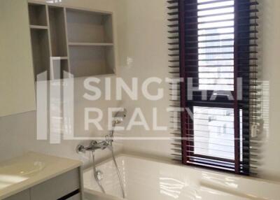 For RENT : HQ by Sansiri / 2 Bedroom / 2 Bathrooms / 80 sqm / 60000 THB [4544159]