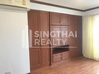 For RENT : Baan Suanpetch / 2 Bedroom / 2 Bathrooms / 131 sqm / 60000 THB [4621157]