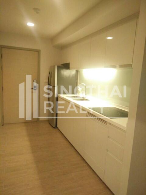 For RENT : LIV@49 / 2 Bedroom / 2 Bathrooms / 79 sqm / 60000 THB [4648160]