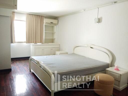 For RENT : Regent on the Park 1 / 3 Bedroom / 3 Bathrooms / 251 sqm / 60000 THB [5464523]