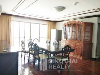 For RENT : Regent on the Park 1 / 3 Bedroom / 3 Bathrooms / 251 sqm / 60000 THB [5464523]