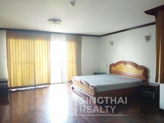 For RENT : Regent on the Park 1 / 3 Bedroom / 3 Bathrooms / 251 sqm / 60000 THB [5464523]