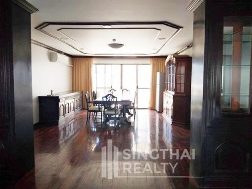 For RENT : Regent on the Park 1 / 3 Bedroom / 3 Bathrooms / 251 sqm / 60000 THB [5464523]