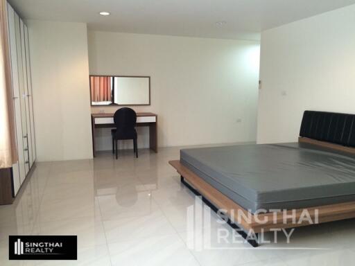 For RENT : Regent On the Park 3 / 3 Bedroom / 5 Bathrooms / 265 sqm / 60000 THB [5836883]