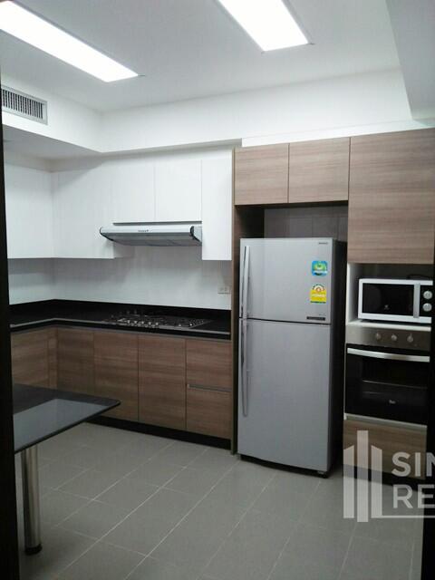 For RENT : Villa Insaf / 3 Bedroom / 2 Bathrooms / 221 sqm / 60000 THB [6184998]