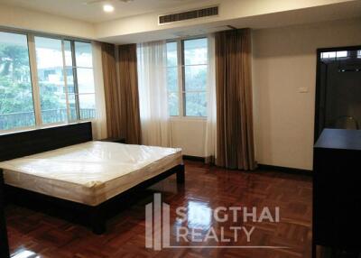 For RENT : Villa Insaf / 3 Bedroom / 2 Bathrooms / 221 sqm / 60000 THB [6184998]