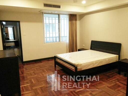 For RENT : Villa Insaf / 3 Bedroom / 2 Bathrooms / 221 sqm / 60000 THB [6184998]