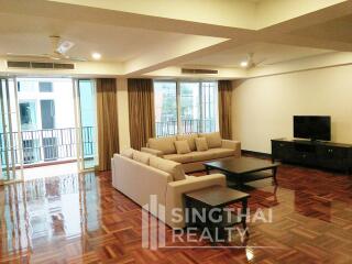 For RENT : Villa Insaf / 3 Bedroom / 2 Bathrooms / 221 sqm / 60000 THB [6184998]