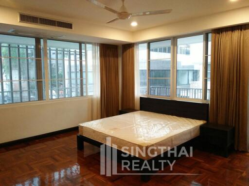 For RENT : Villa Insaf / 3 Bedroom / 2 Bathrooms / 221 sqm / 60000 THB [6184998]