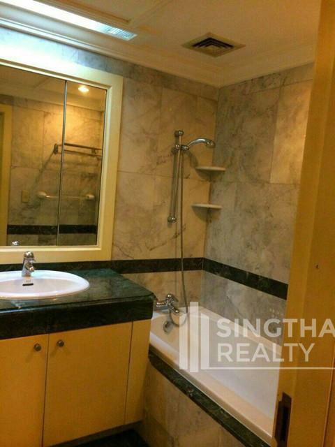 For RENT : All Season Mansion / 2 Bedroom / 2 Bathrooms / 137 sqm / 60000 THB [6228000]