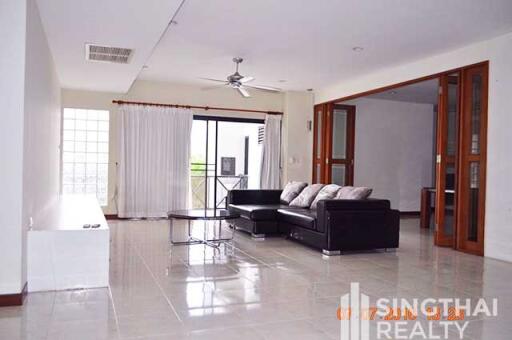 For RENT : Baan Piyabutr / 3 Bedroom / 3 Bathrooms / 241 sqm / 60000 THB [6360800]