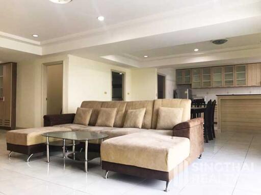 For RENT : Royal Castle / 3 Bedroom / 3 Bathrooms / 161 sqm / 70000 THB [6379998]