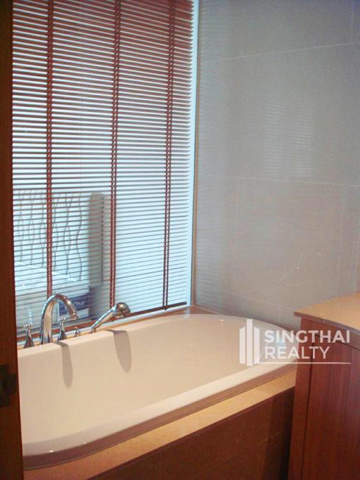 For RENT : The Empire Place / 2 Bedroom / 2 Bathrooms / 108 sqm / 55000 THB [6429196]