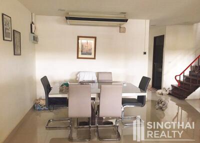 For RENT : House Phromphong / 3 Bedroom / 3 Bathrooms / 201 sqm / 60000 THB [6689321]