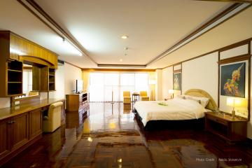 For RENT : Sethiwan Mansion Sukhumvit 49 / 2 Bedroom / 3 Bathrooms / 151 sqm / 60000 THB [7600124]