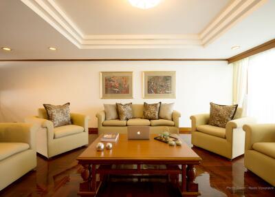 For RENT : Sethiwan Mansion Sukhumvit 49 / 2 Bedroom / 3 Bathrooms / 151 sqm / 60000 THB [7600124]