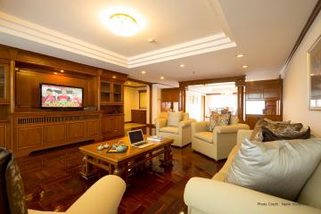 For RENT : Sethiwan Mansion Sukhumvit 49 / 2 Bedroom / 3 Bathrooms / 151 sqm / 60000 THB [7600124]