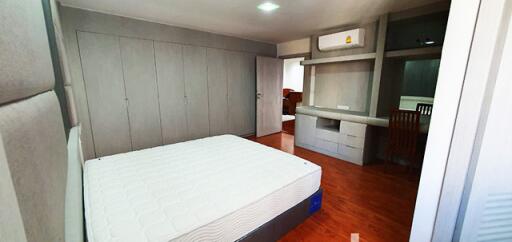 For RENT : President Park Sukhumvit 24 / 3 Bedroom / 3 Bathrooms / 224 sqm / 60000 THB [7767924]