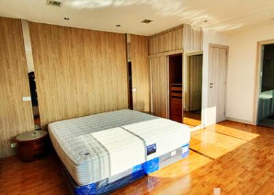 For RENT : President Park Sukhumvit 24 / 3 Bedroom / 3 Bathrooms / 224 sqm / 60000 THB [7767924]