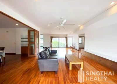 For RENT : Baan Piyabutr / 4 Bedroom / 3 Bathrooms / 251 sqm / 60000 THB [7930366]