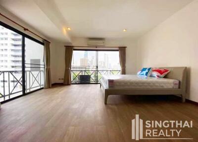 For RENT : Baan Piyabutr / 4 Bedroom / 3 Bathrooms / 251 sqm / 60000 THB [7930366]