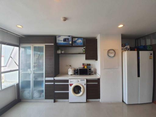 For RENT : Urbana Langsuan / 3 Bedroom / 3 Bathrooms / 171 sqm / 60000 THB [7950275]