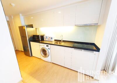 For RENT : LIV@49 / 2 Bedroom / 2 Bathrooms / 76 sqm / 60000 THB [8341417]