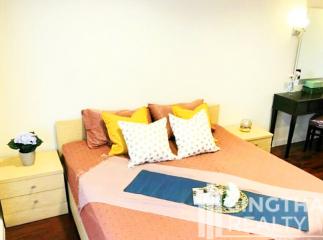 For RENT : D.S. Tower 1 Sukhumvit 33 / 2 Bedroom / 2 Bathrooms / 200 sqm / 60000 THB [8783098]