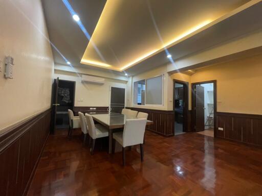 For RENT : Grand Ville House 1 / 3 Bedroom / 4 Bathrooms / 225 sqm / 60000 THB [8797067]