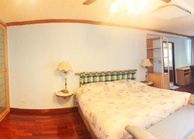 For RENT : Pearl Garden / 2 Bedroom / 2 Bathrooms / 160 sqm / 60000 THB [8856387]