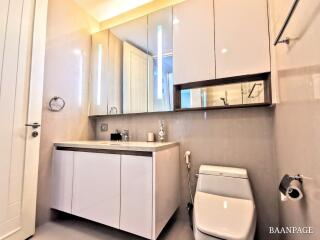 For RENT : Q Langsuan / 2 Bedroom / 2 Bathrooms / 85 sqm / 60000 THB [10024484]