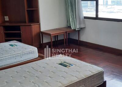 For RENT : Windsor Tower / 4 Bedroom / 3 Bathrooms / 310 sqm / 60000 THB [R10048]