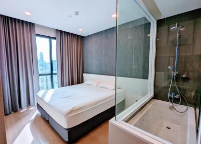 For RENT : Ashton Chula-Silom / 2 Bedroom / 2 Bathrooms / 66 sqm / 60000 THB [R11013]