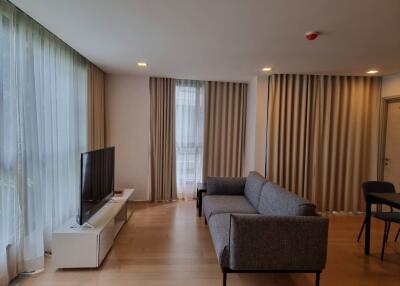 For RENT : LIV@49 / 3 Bedroom / 3 Bathrooms / 95 sqm / 60000 THB [R11138]