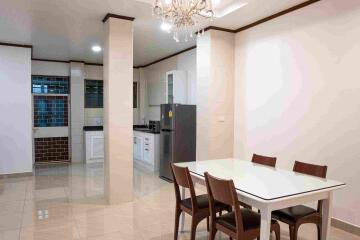 For RENT : Townhouse Phrakhanong / 3 Bedroom / 3 Bathrooms / 250 sqm / 60000 THB [10697335]