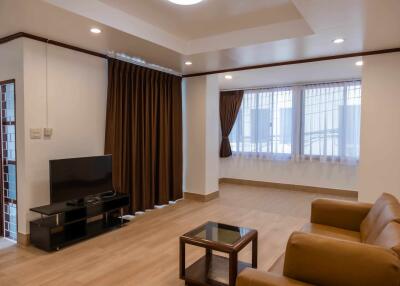 For RENT : Townhouse Phrakhanong / 3 Bedroom / 3 Bathrooms / 250 sqm / 60000 THB [10697335]