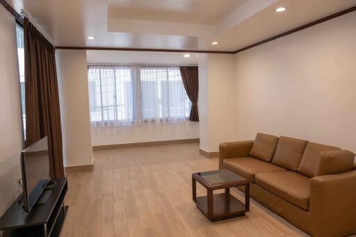 For RENT : Townhouse Phrakhanong / 3 Bedroom / 3 Bathrooms / 250 sqm / 60000 THB [10697335]