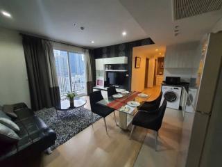 For RENT : HQ by Sansiri / 2 Bedroom / 2 Bathrooms / 75 sqm / 60000 THB [10699235]