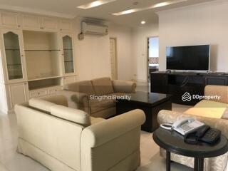 For RENT : Fifty Fifth Tower / 3 Bedroom / 3 Bathrooms / 223 sqm / 60000 THB [4696901]