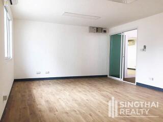 For RENT : Office Thonglor / 2 Bedroom / 2 Bathrooms / 94 sqm / 60450 THB [7390878]