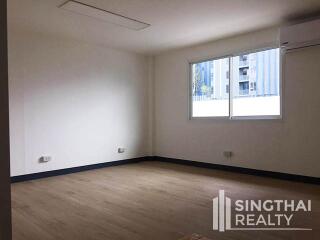 For RENT : Office Thonglor / 2 Bedroom / 2 Bathrooms / 94 sqm / 60450 THB [7390878]