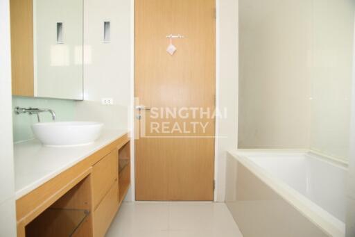 For RENT : Domus / 2 Bedroom / 2 Bathrooms / 102 sqm / 62000 THB [10016861]